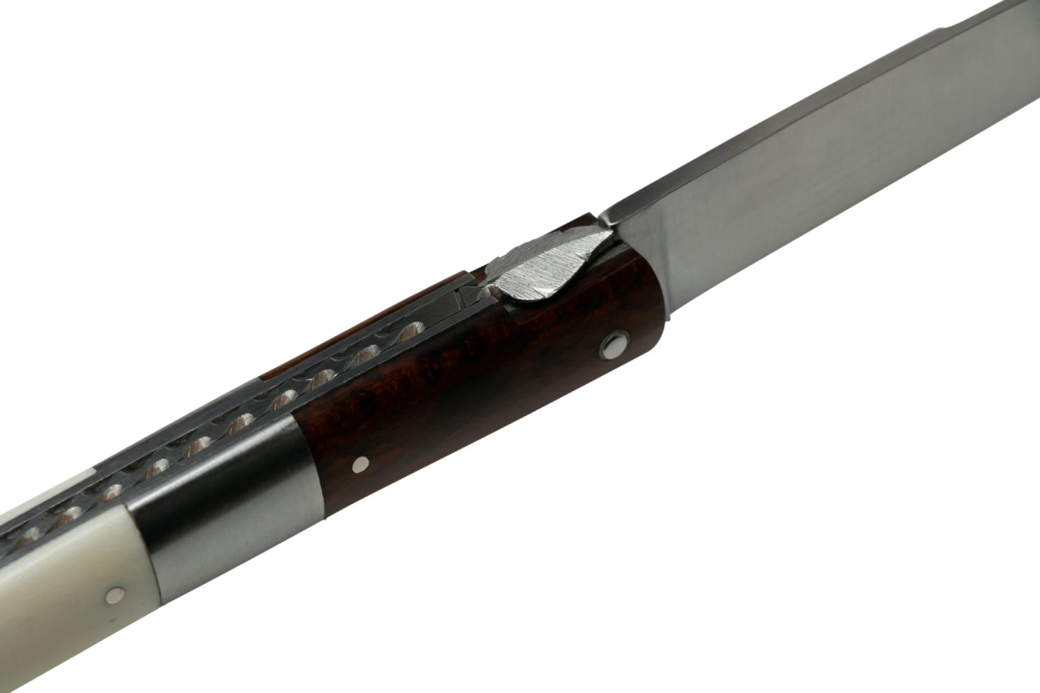 Laguiole En Aubrac Sauveterre A511MAOI Amourette, Bone, Navaja 8 Laguiole En Aubrac Sauveterre A511MAOI Amourette, Bone, Navaja - Imagen 6